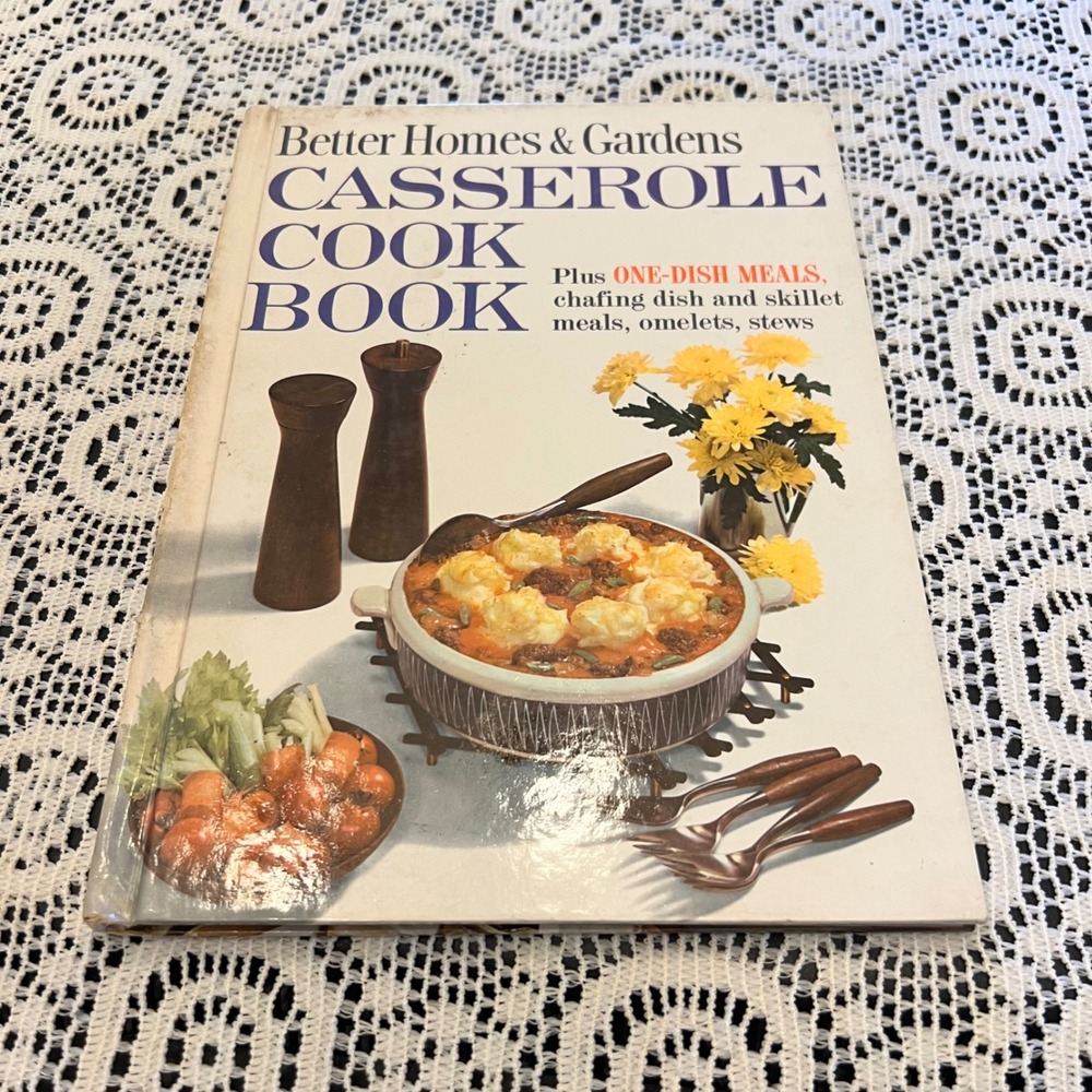 Vintage Better Homes & Gardens Casserole Cookbook | 1961